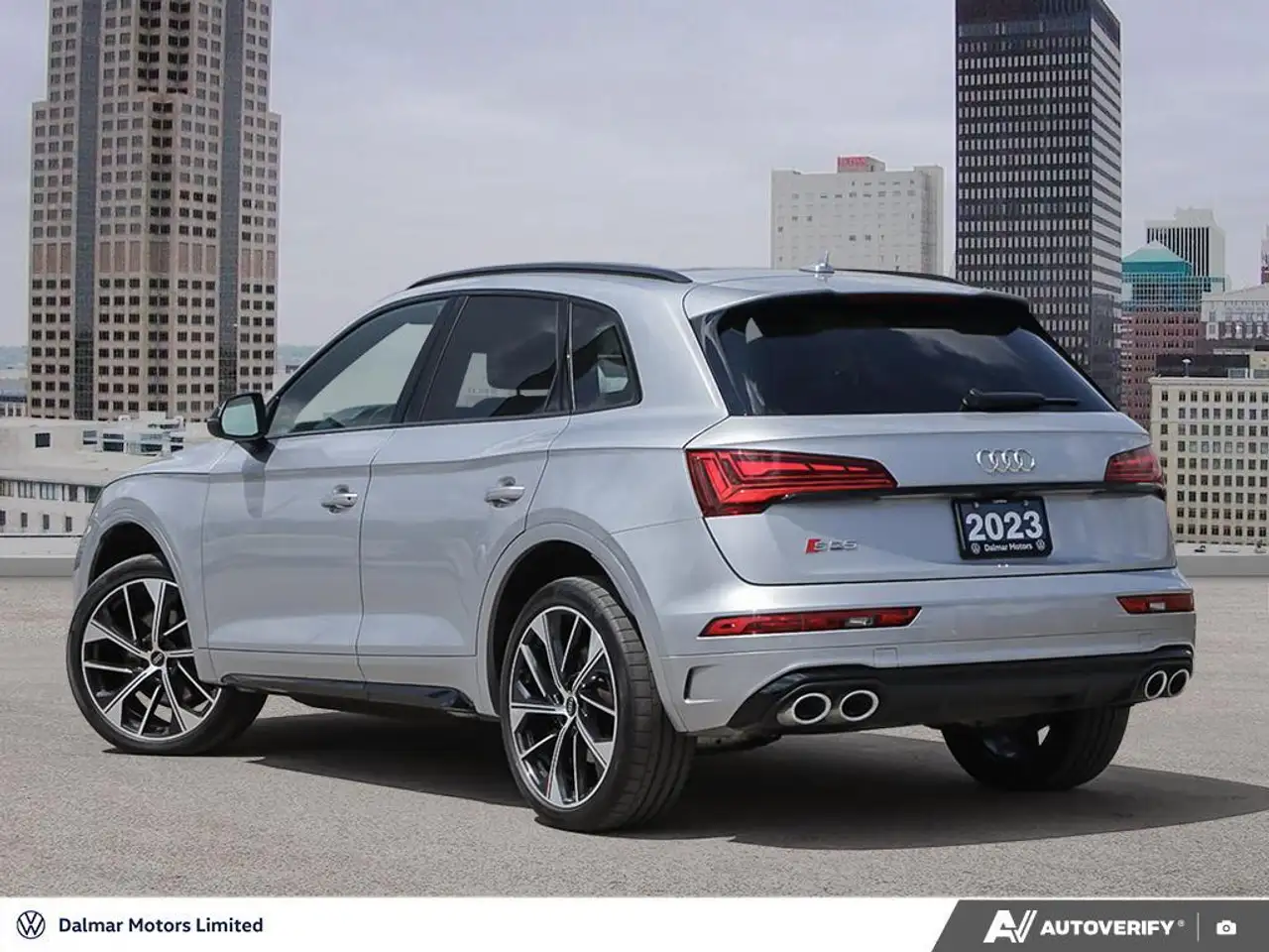 Audi SQ5 снимка Audi SQ5