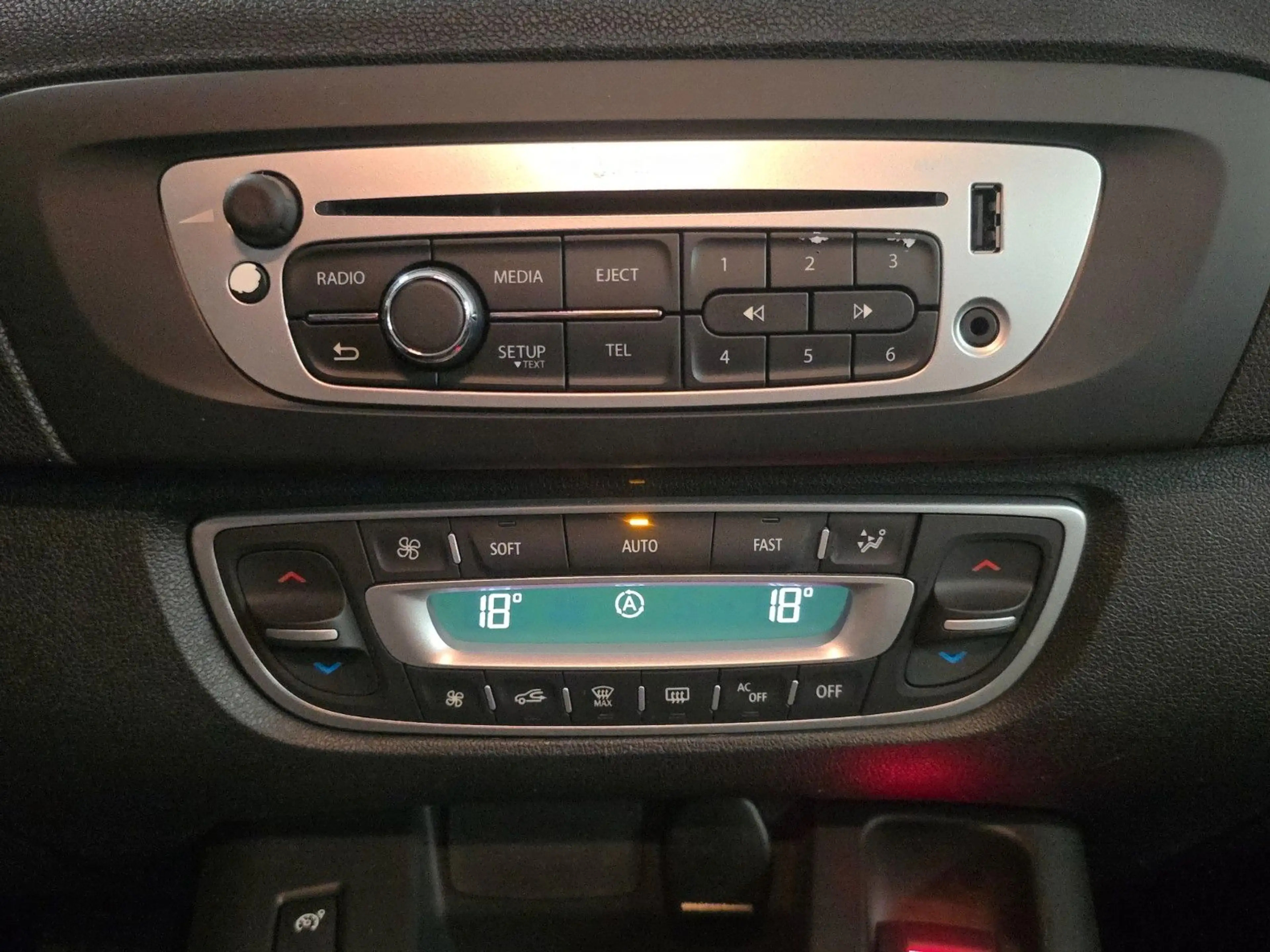 Renault Scenic III Paris, Steuerkette ,Service, TÜV NEU — photo 16