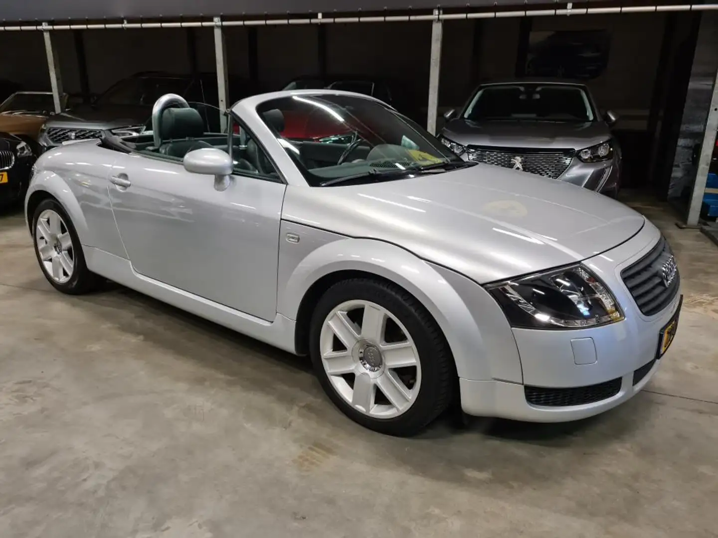 Audi TT Roadster 1.8 5V Turbo - Leder - Youngtimer - Elect Grijs - 2