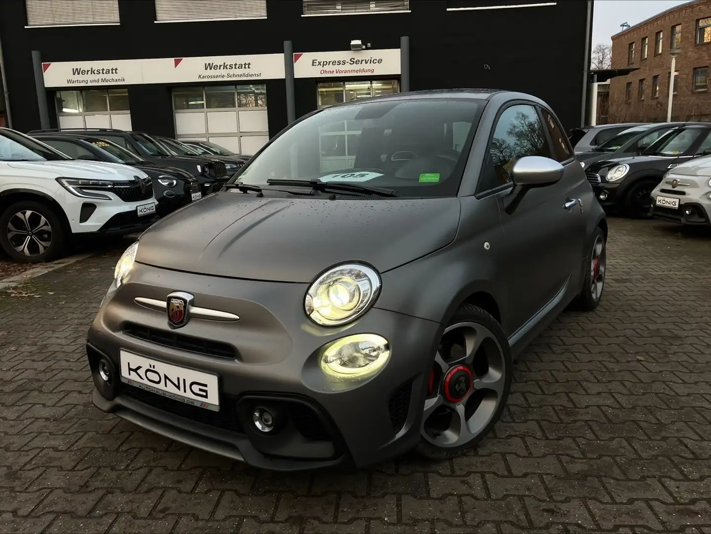 Abarth 595 1.4 T-Jet 165 PS AUTOMATIK Grau - 1