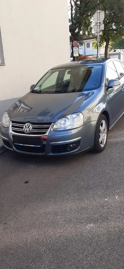 Volkswagen Jetta 1,6 Trendline TDI DPF - 2