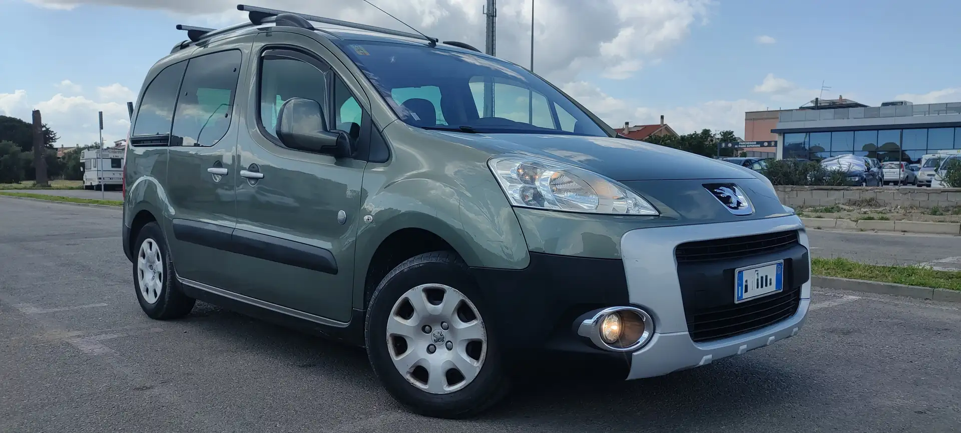Peugeot Partner Partner Tepee 2008 Tepee 1.6 hdi Outdoor 112cv E5 Verde - 2