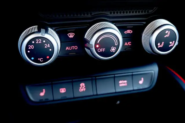 Audi S1 view 12