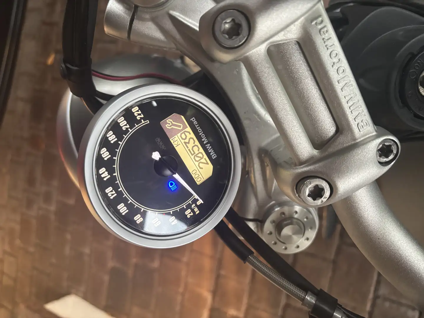 BMW R nineT Scrambler Argent - 2