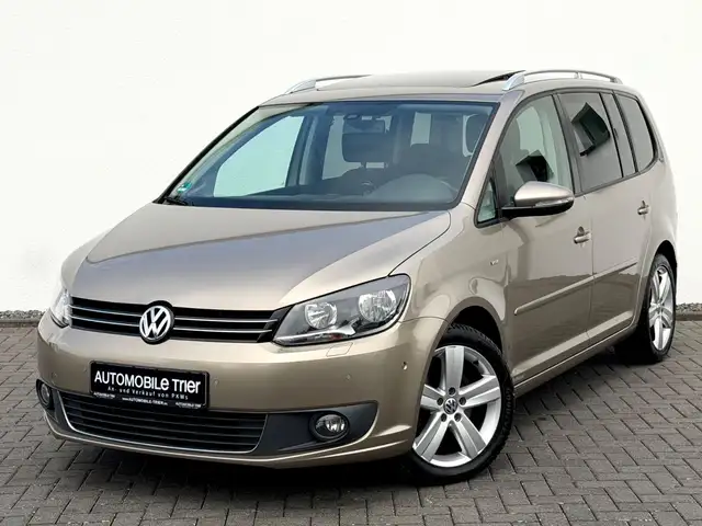 2015 Volkswagen Touran in Beige for sale