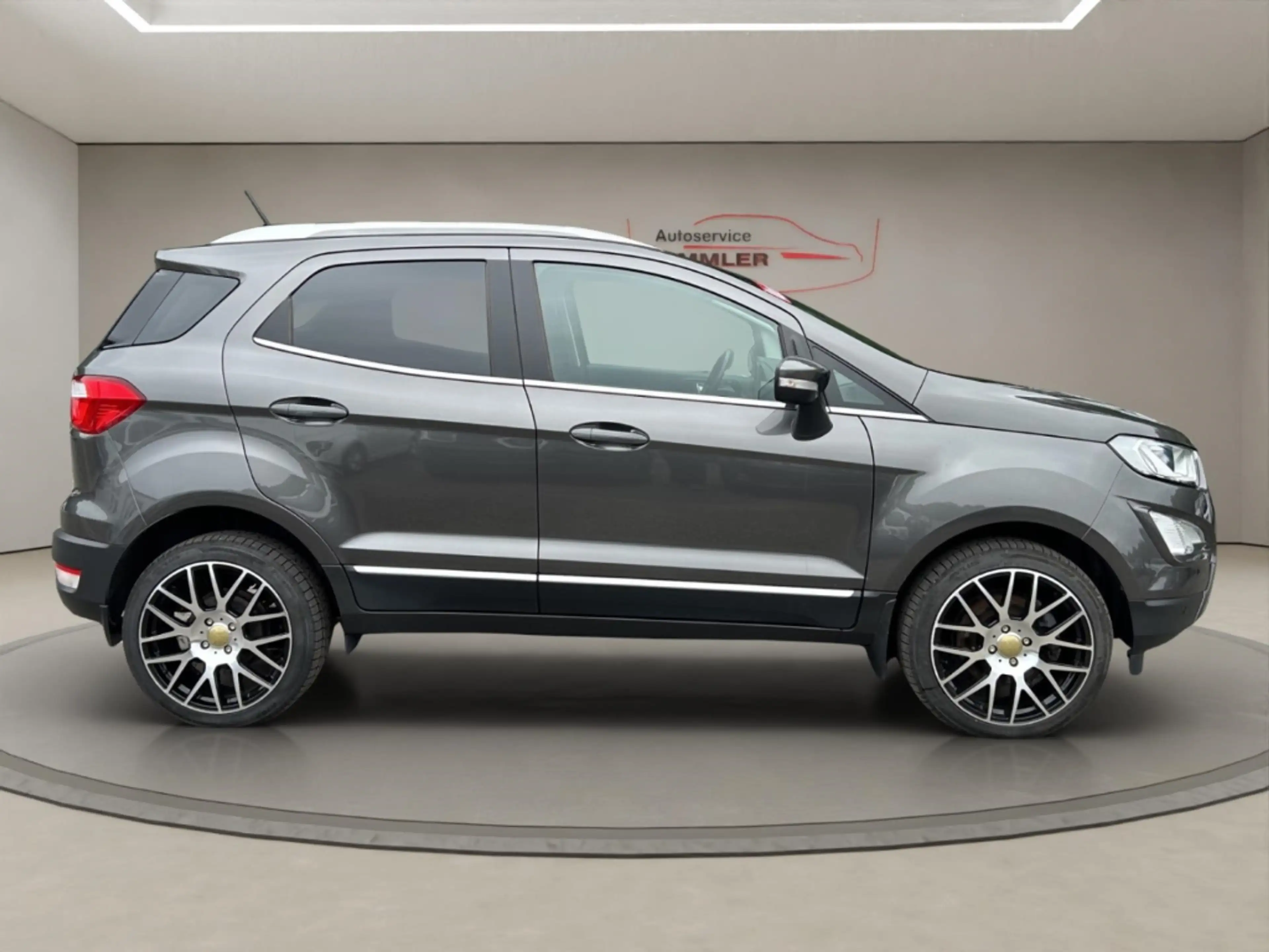 Ford EcoSport Titanium 4X4,AHK,Xenon,Tempomat,Winterpaket — photo 4