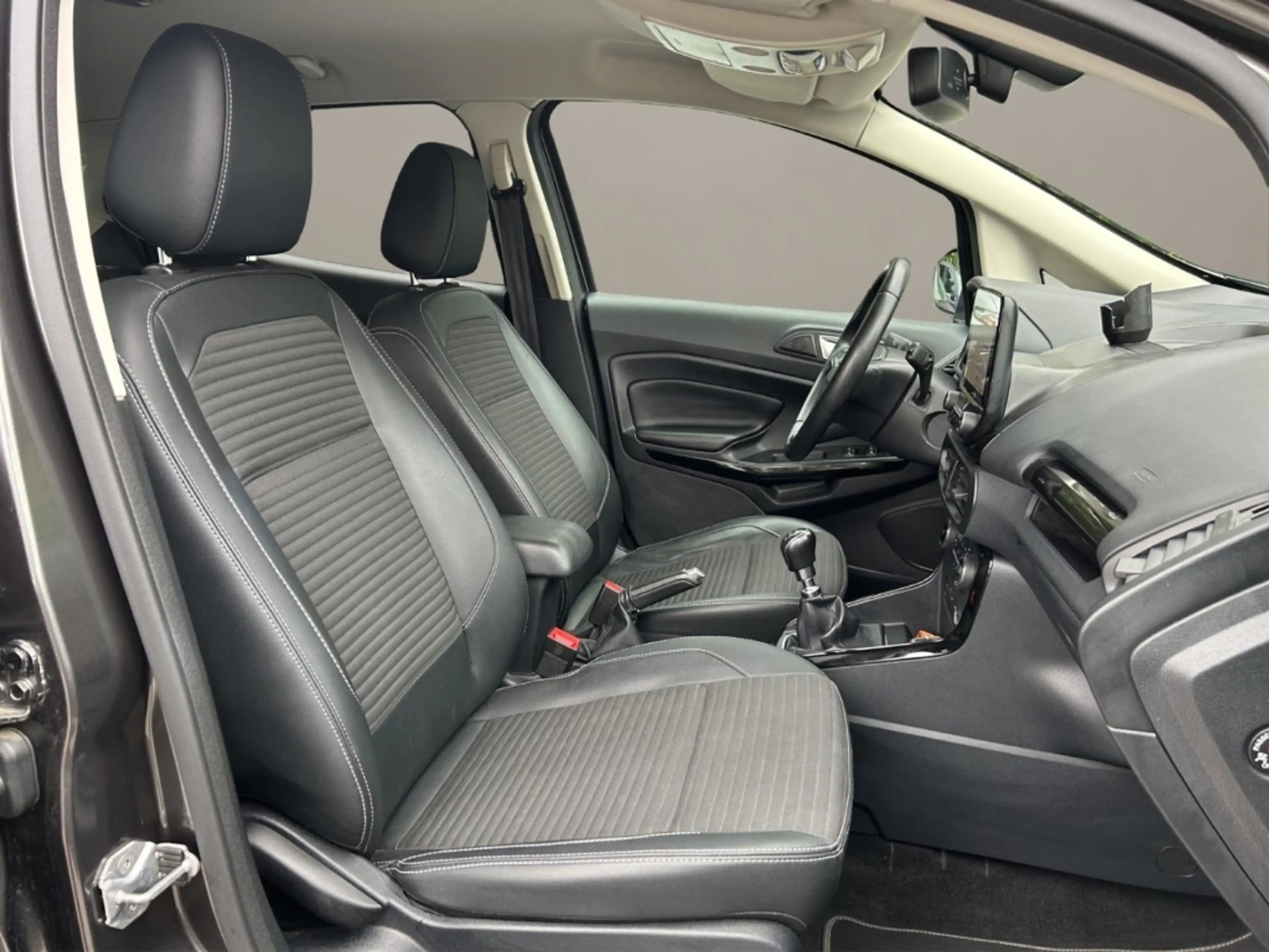 Ford EcoSport Titanium 4X4,AHK,Xenon,Tempomat,Winterpaket — photo 15