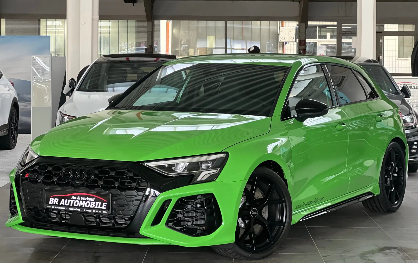 Audi RS3 2.5 TFSI quattro*Kyalamigrün*Sportabgas*Kamera Grün - 2