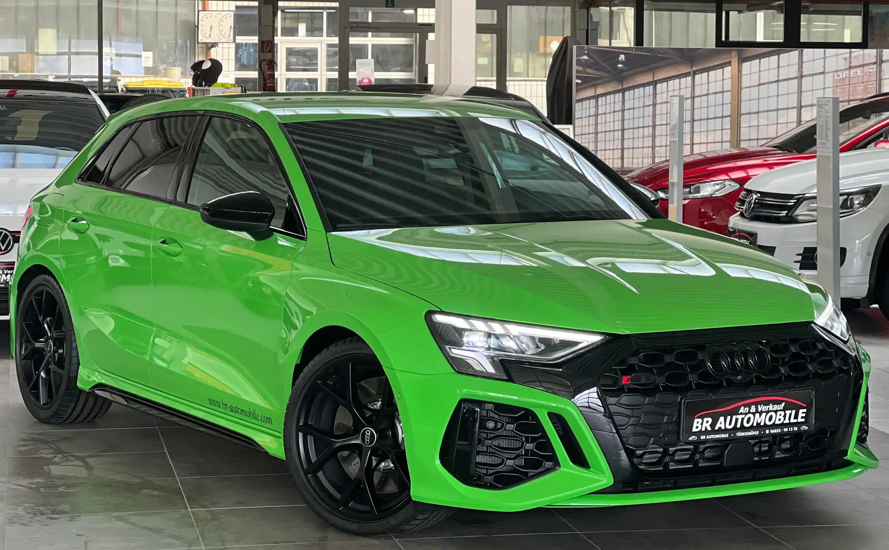Audi RS3 2.5 TFSI quattro*Kyalamigrün*Sportabgas*Kamera Grün - 1