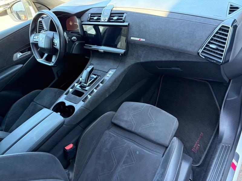 DS Automobiles DS 7 Crossback Performance Line / 1.5 BlueHDi — photo 2