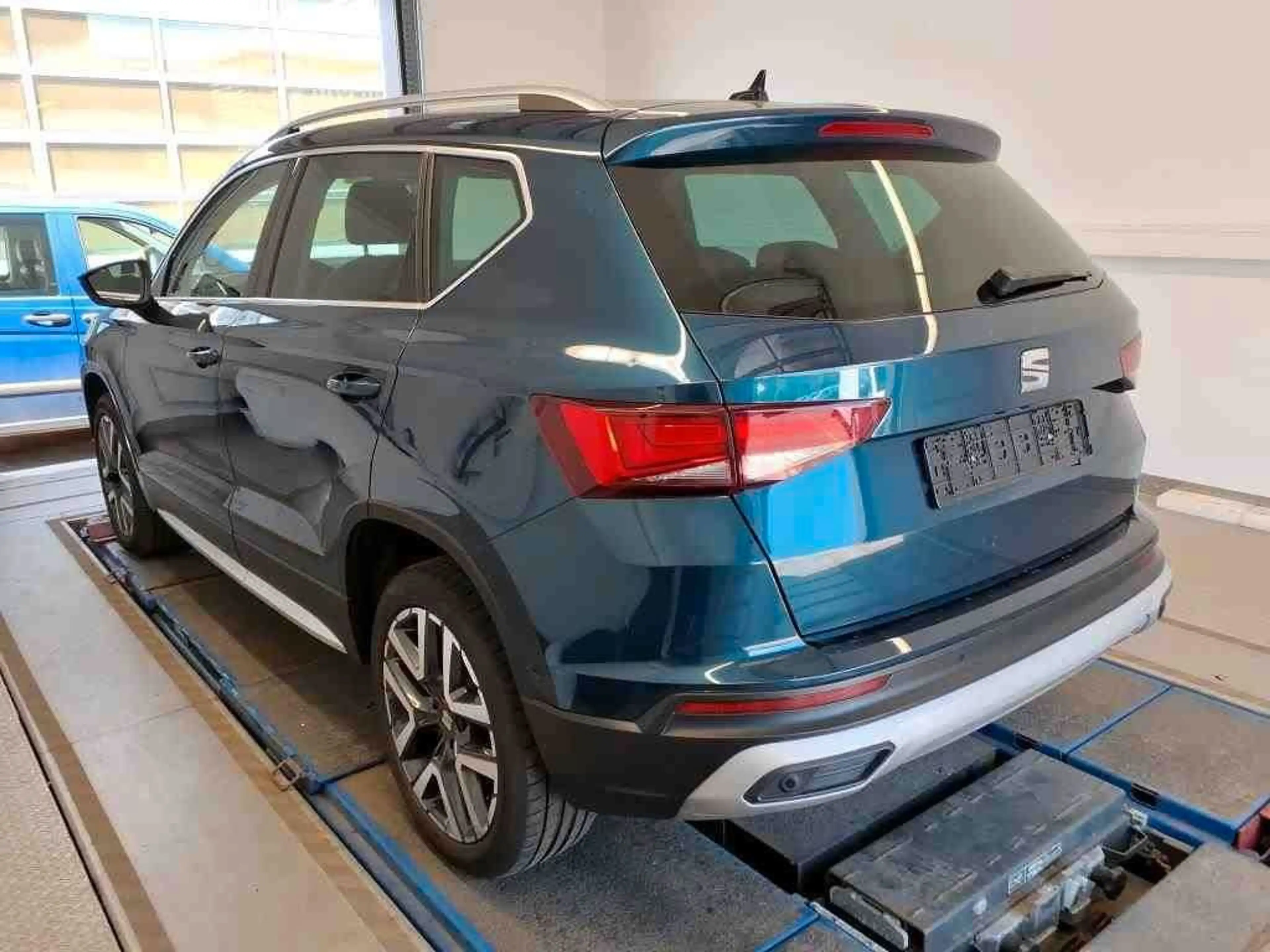 SEAT Ateca Xperience 2.0 TDI DSG Navi AHK SHZ ACC — photo 4