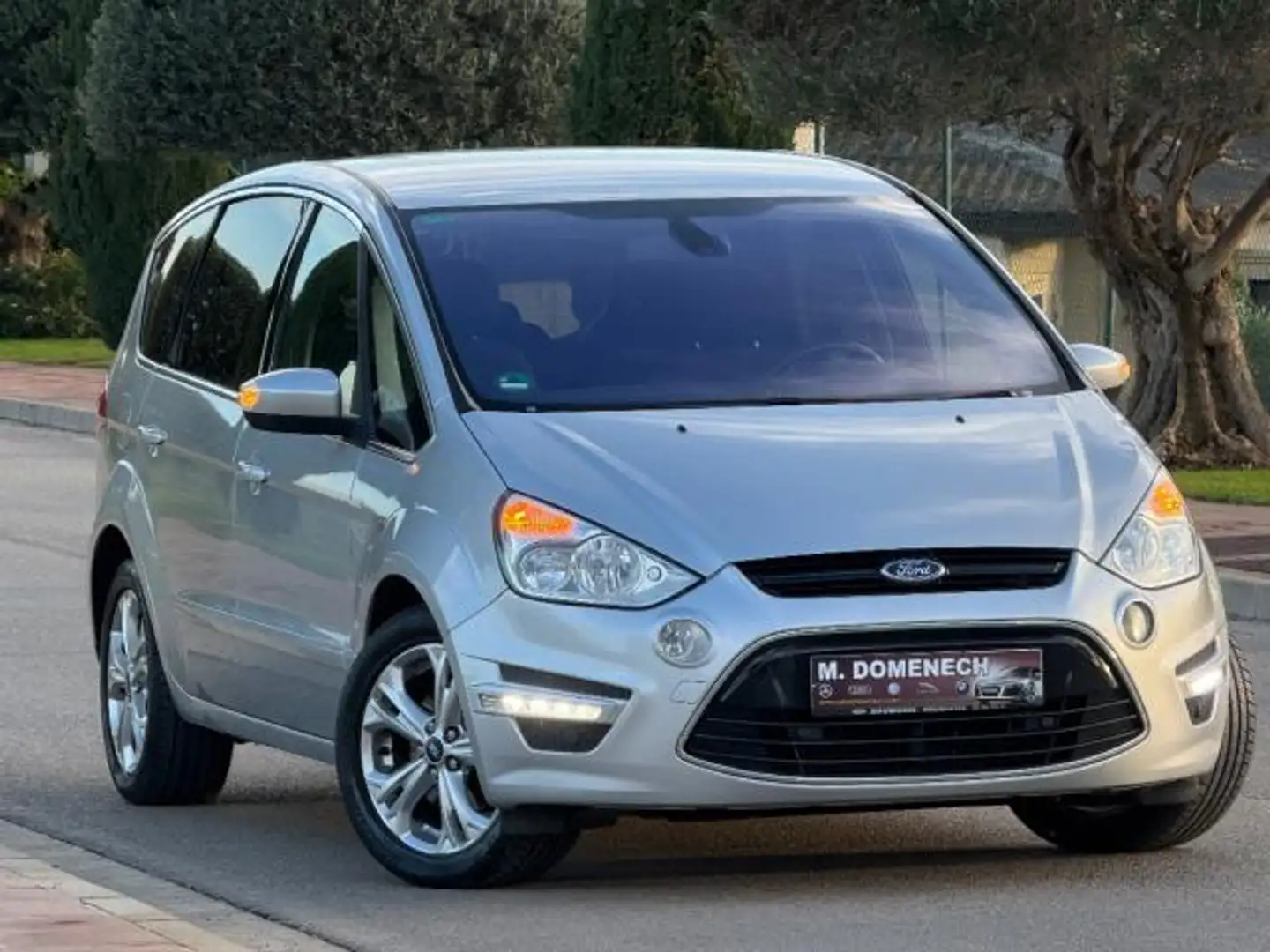 Ford S-Max 2.0 TDCi 163CV Pow.Tit. TTPK Bs. Grijs - 2