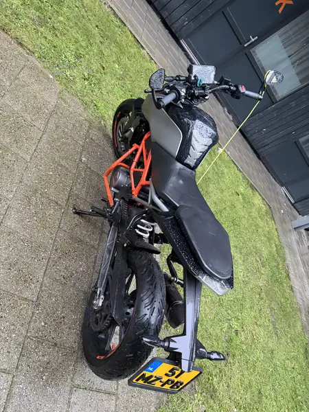 KTM 125 Duke - foto 3
