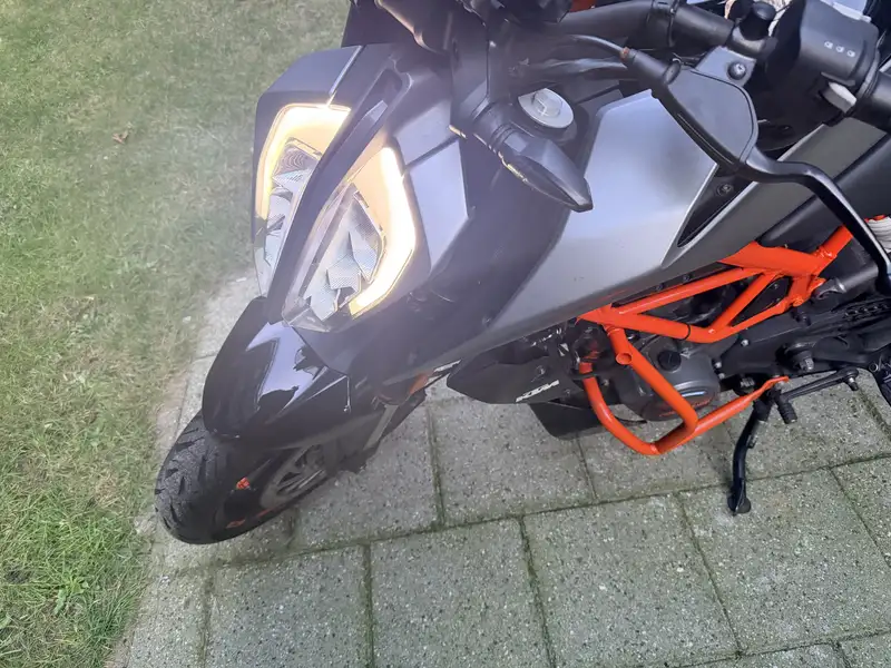 KTM 125 Duke - foto 6