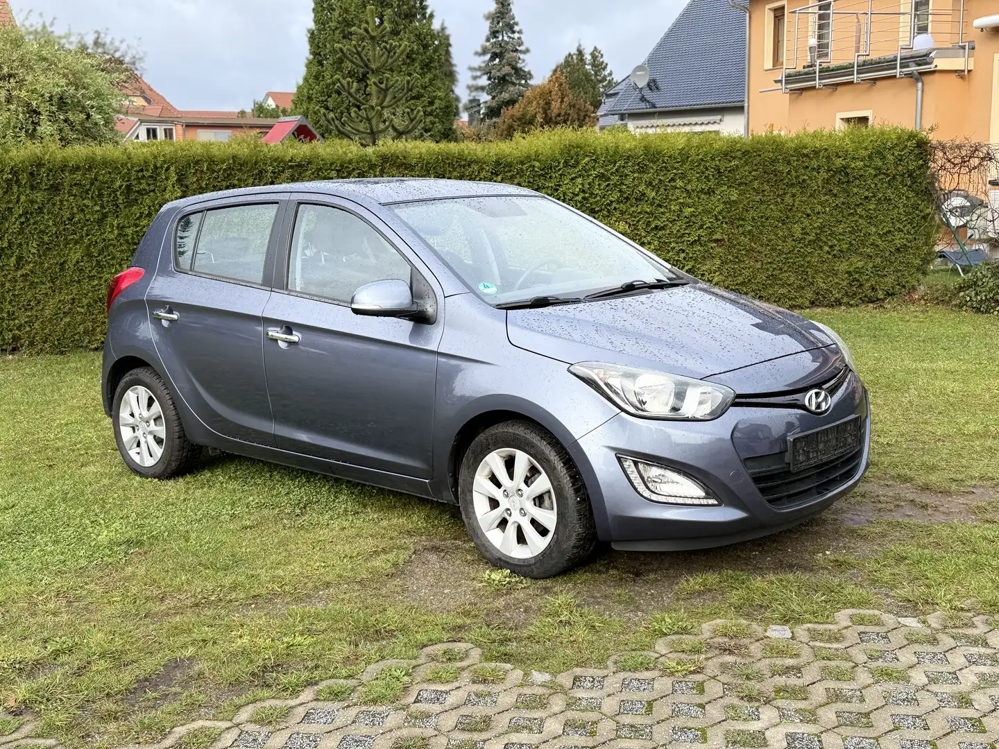 Hyundai i20 Trend Sitzheizung Klima ZV TÜV neu Blau - 2