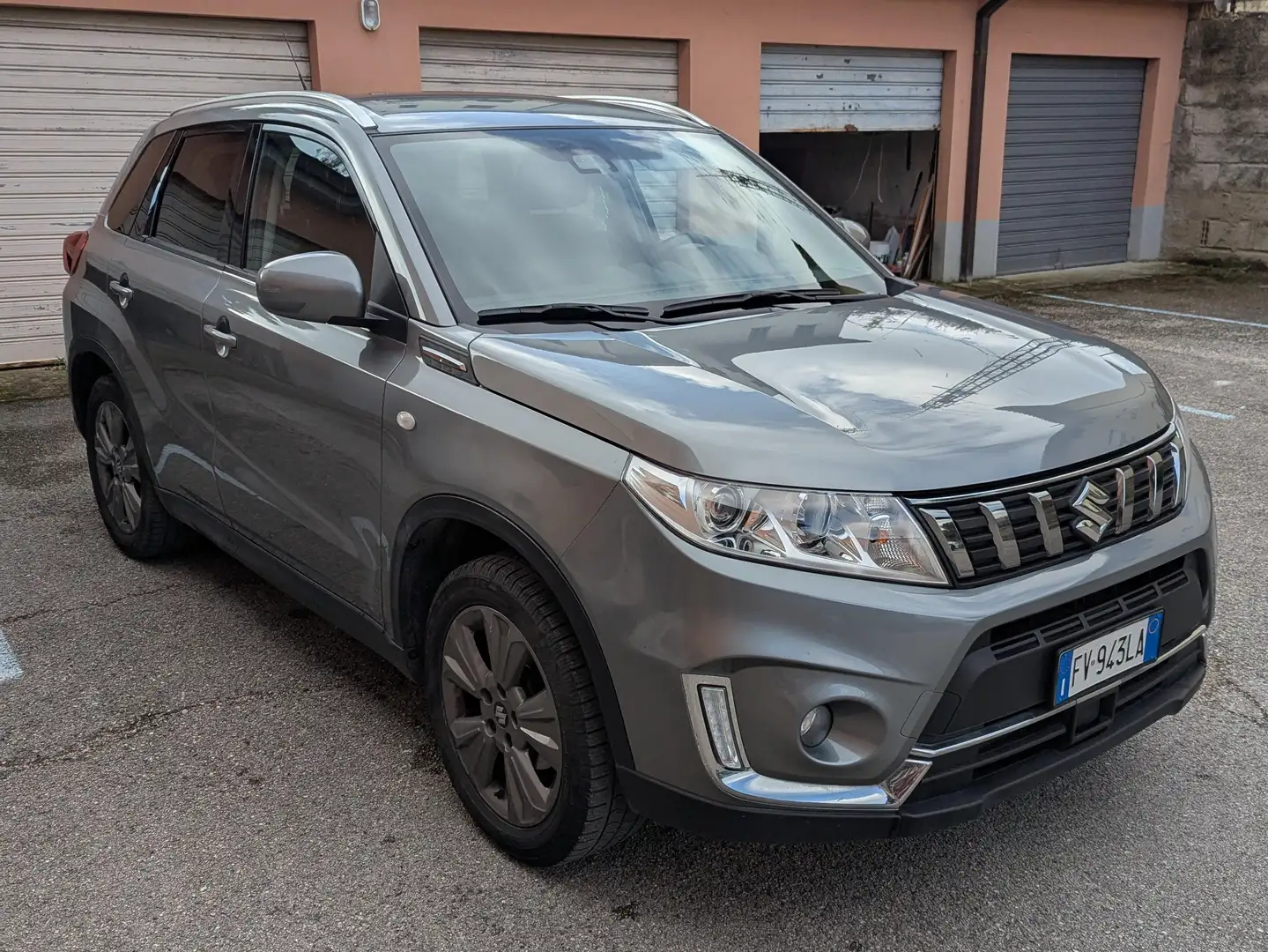 Suzuki Vitara Vitara II 20181.0 boosterjet Cool 4wd allgrip Grijs - 1