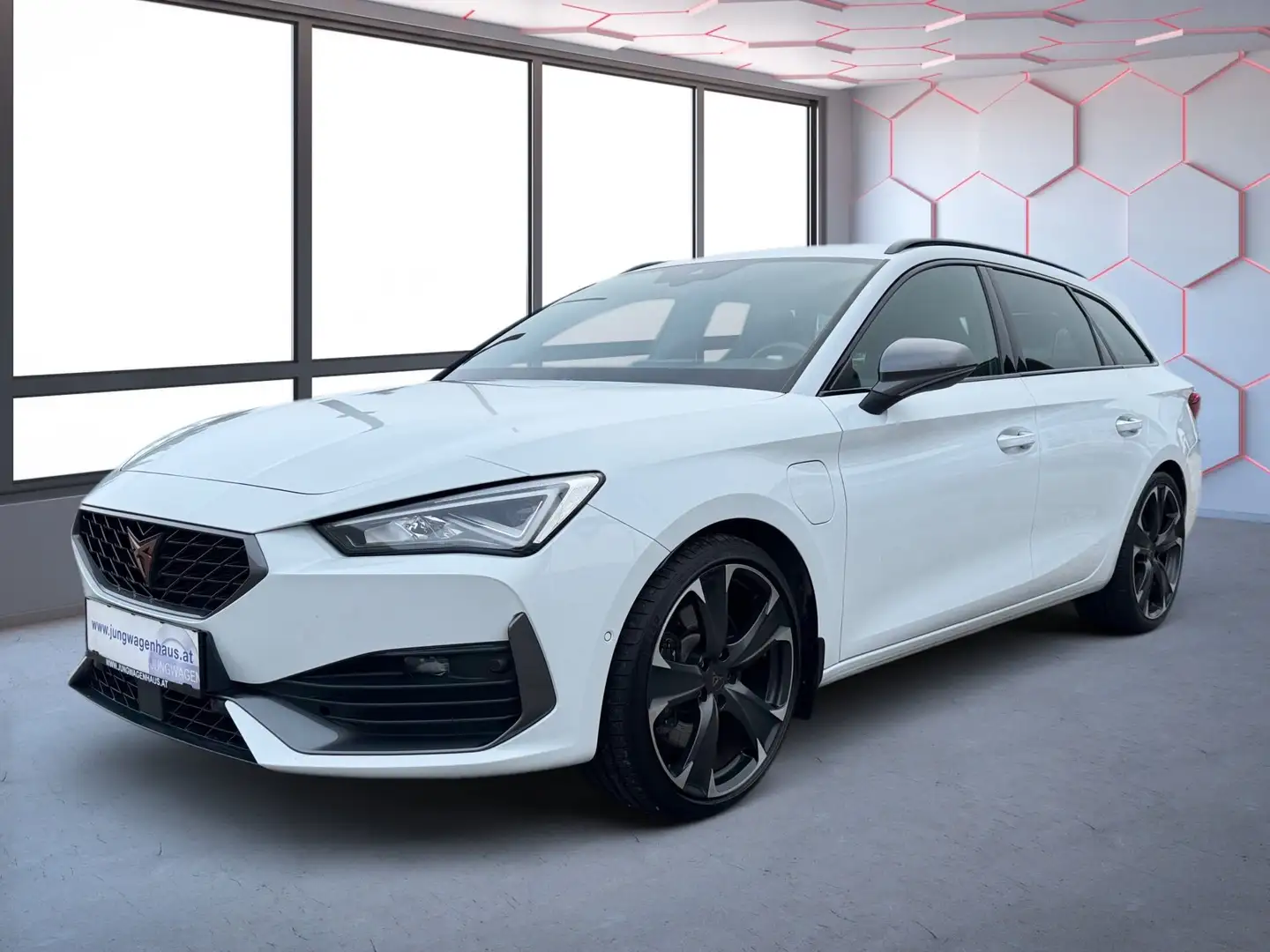 CUPRA Leon SP Kombi VZ TSI eHybrid DSG NP 53.944.-42%- Weiß - 1