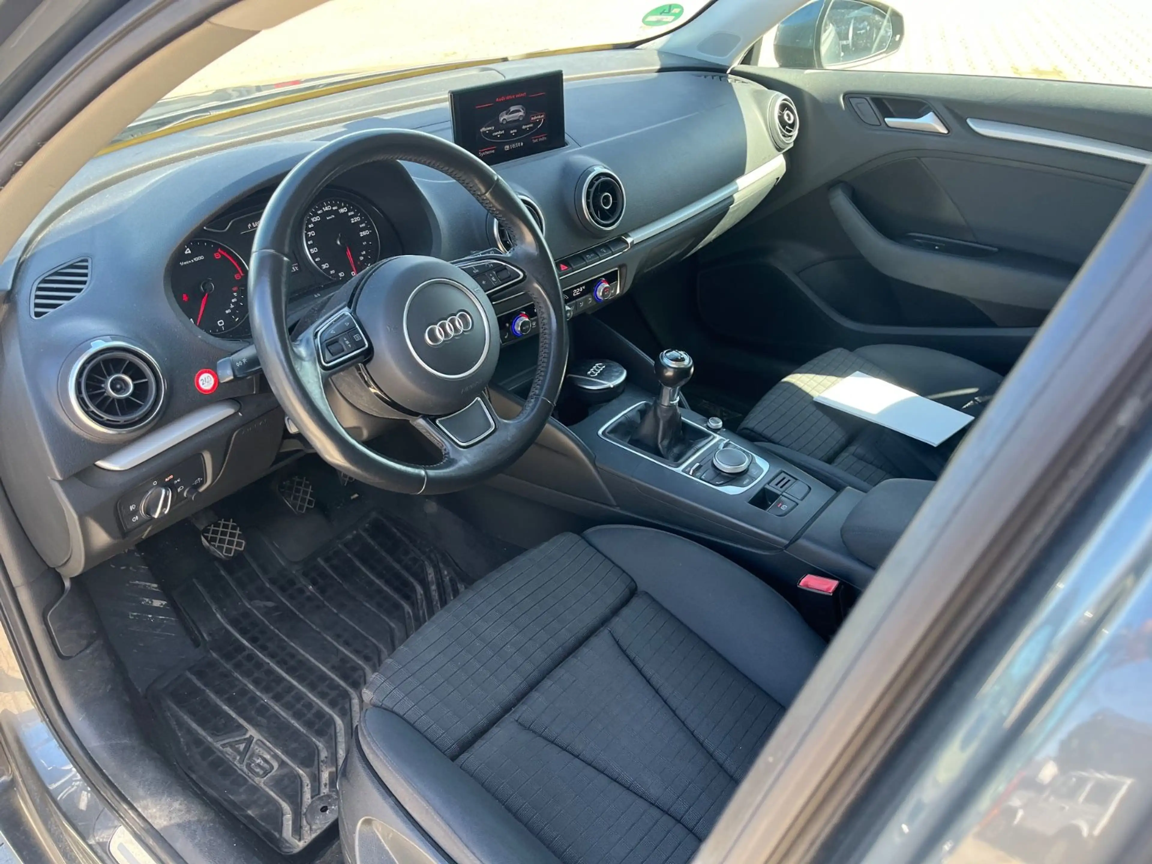 Audi A3 Sportback ambition 2.0TDI Navi,Xenon,SH-gepfl — photo 12