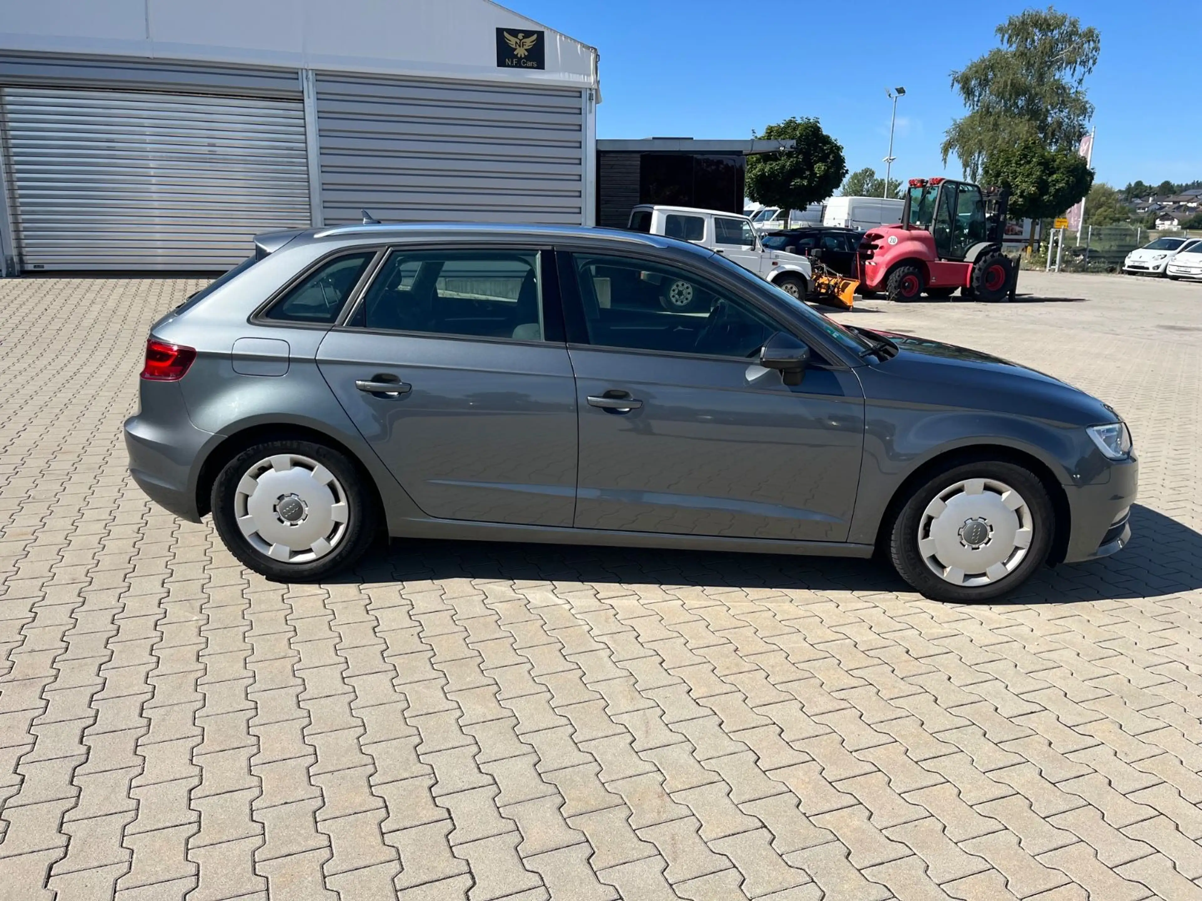 Audi A3 Sportback ambition 2.0TDI Navi,Xenon,SH-gepfl — photo 7