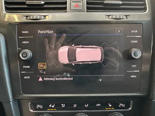 Volkswagen Golf view 15