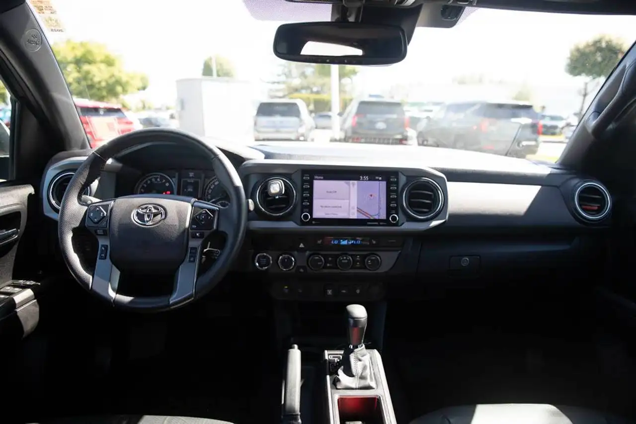 Toyota Tacoma снимка Toyota Tacoma