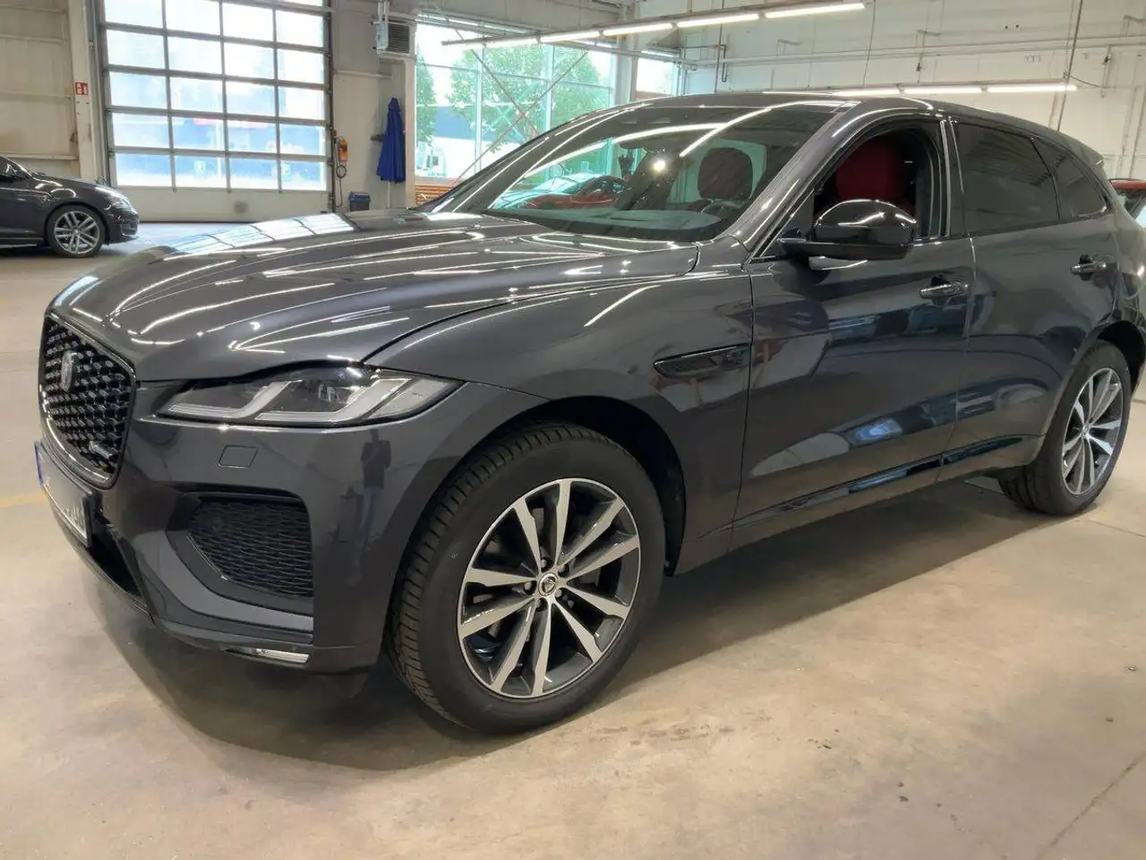 Jaguar F-Pace