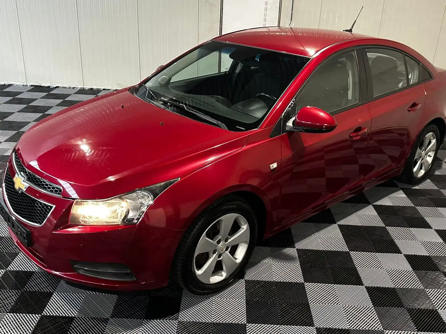 Chevrolet Cruze 1.7 TD bj. 2012 166000km Euro 5 Export/Handelaar Rosso - 2
