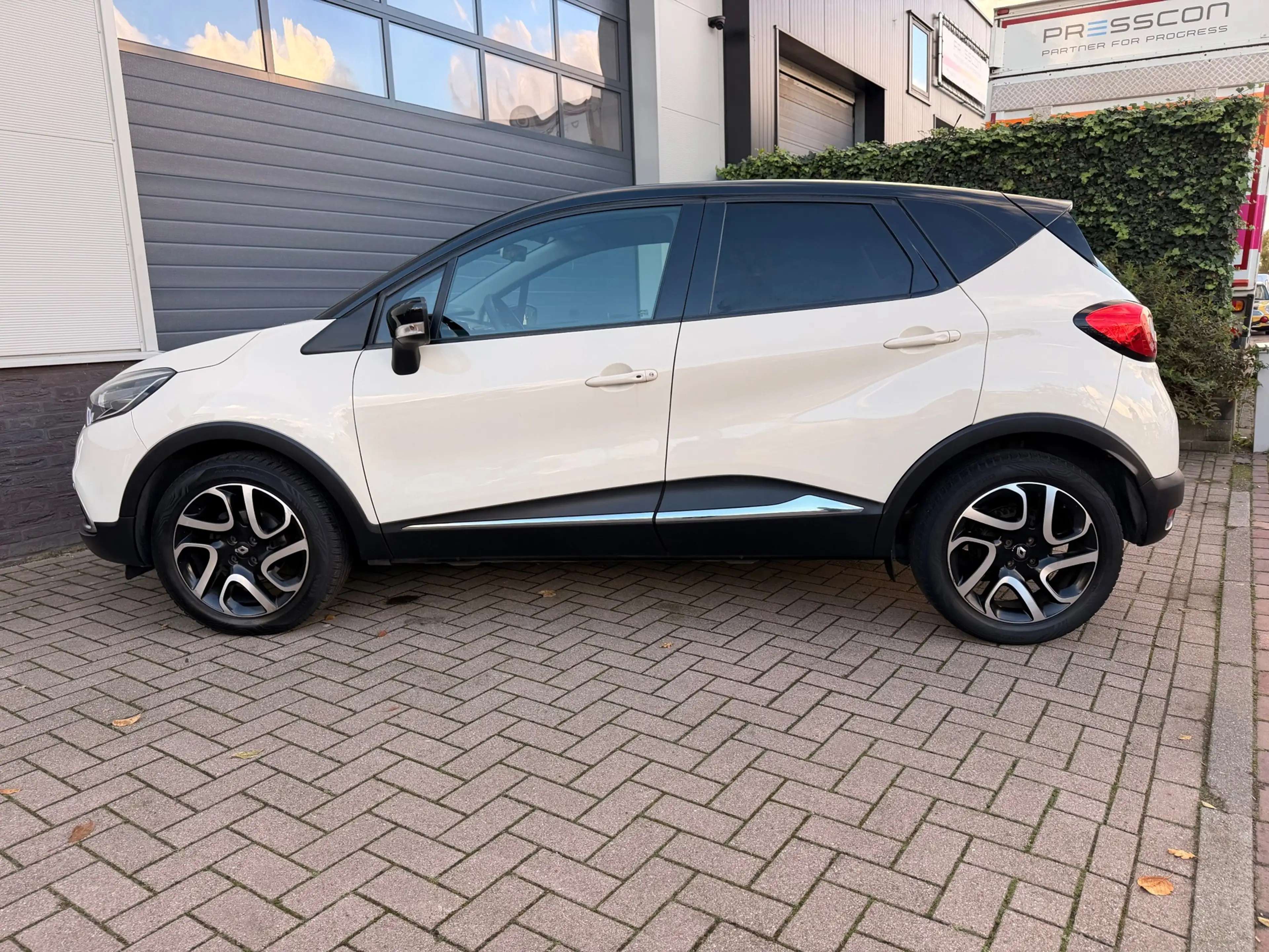 Renault Captur 0.9 TCe Dynamique/Camera/Navi/Pdc/Keyless/Trekhaak — photo 6