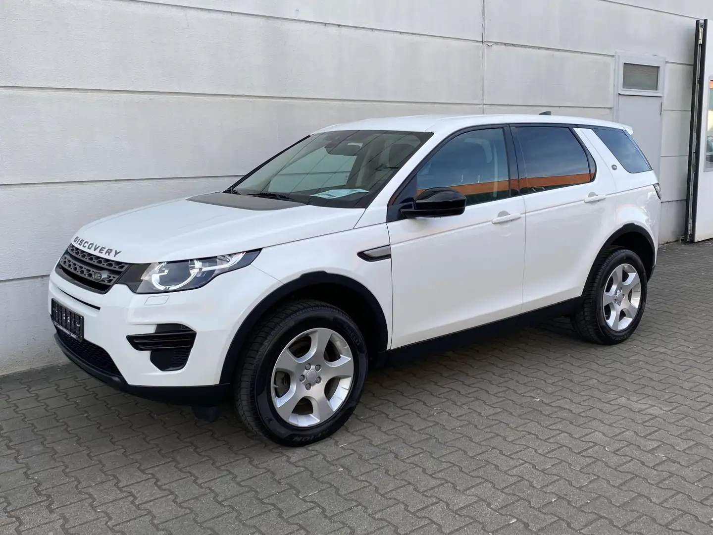 Land Rover Discovery Sport Sport 2.0 eD4  Pure Nav Shz EU6 Blanc - 2