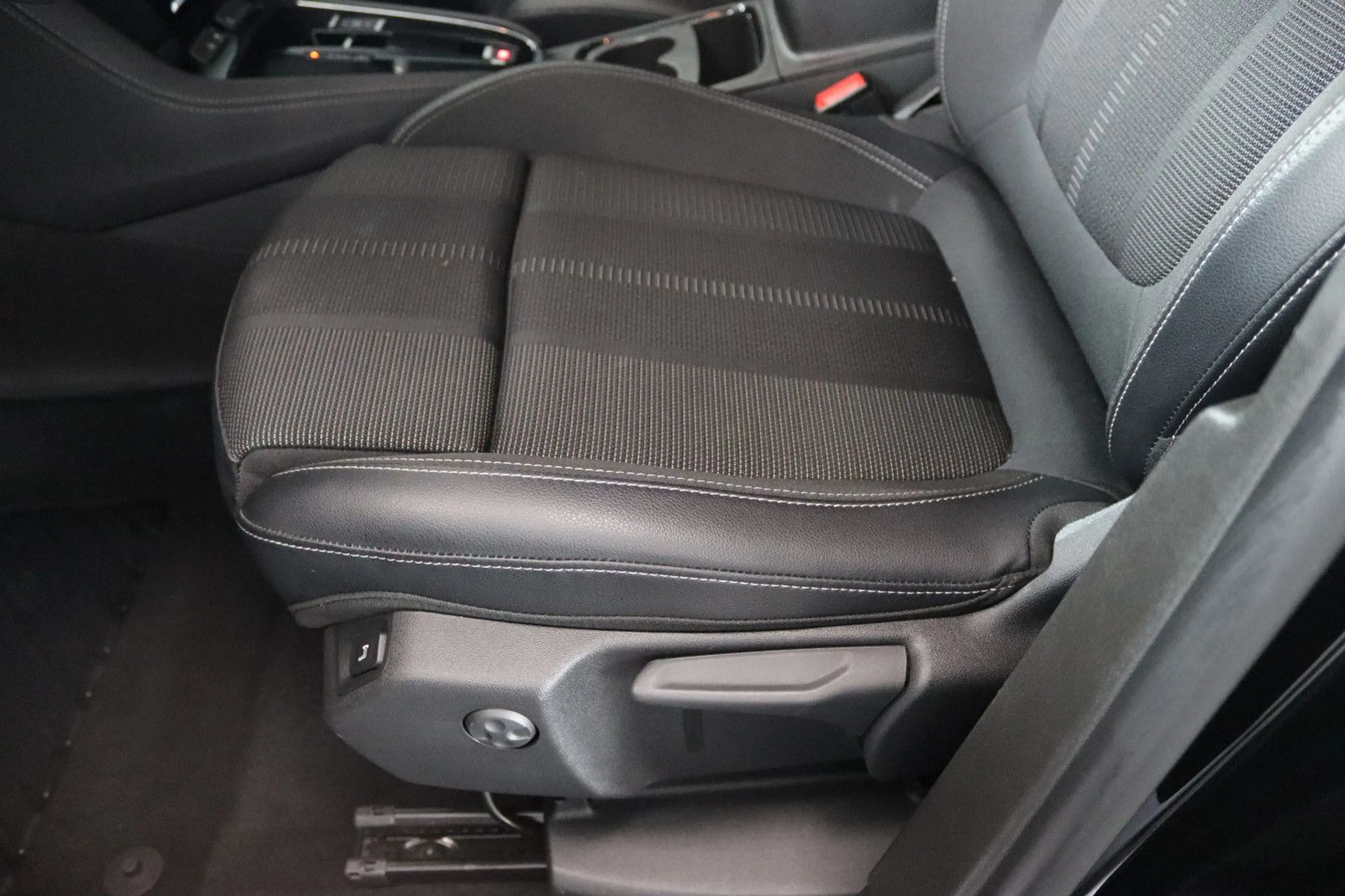 Opel Grandland X Grandland 1.2 Turbo GS Line * 1.HAND * — photo 10