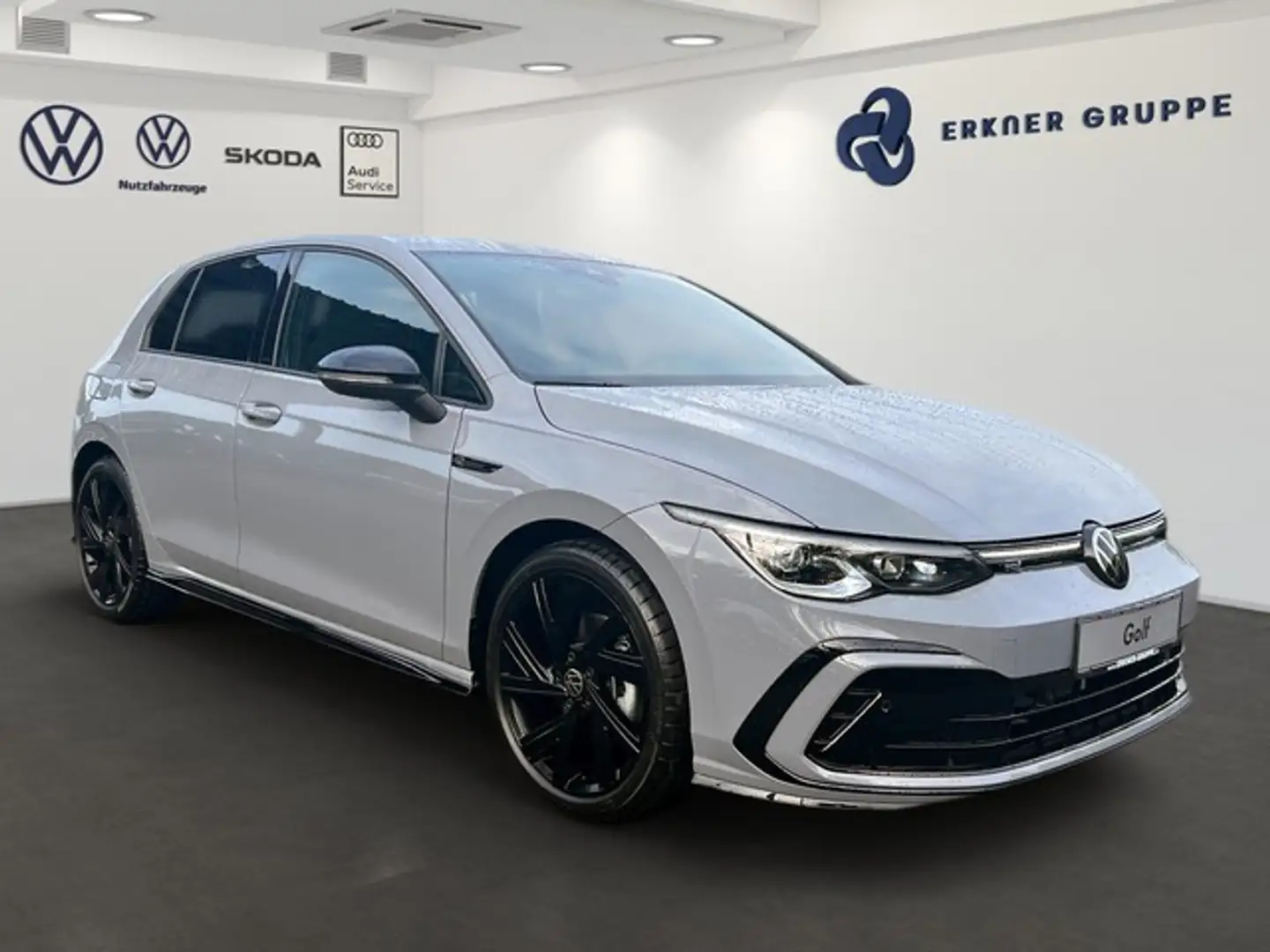 Volkswagen Golf VIII Lim. 1.5eTSI DSG R-Line NAVI+LED+KAMERA+++ Grau - 2