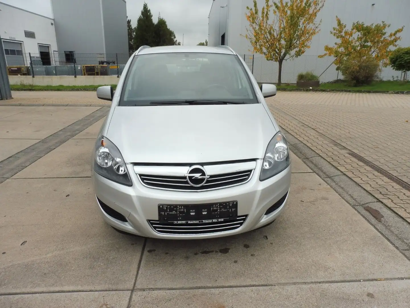 Opel Zafira 1.6 ecoFLEX Family 7-sitzer Euro 5 F Grau - 2