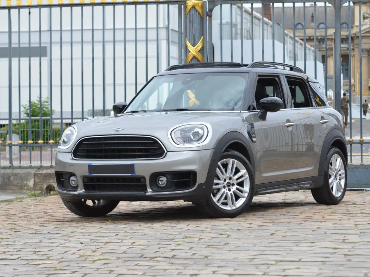MINI Cooper Countryman Cooper Edition Longstone Beige - 2