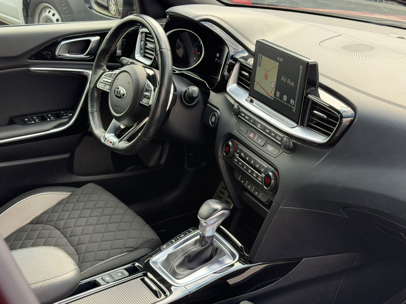 Kia Ceed / cee'd GT Line/NAVI/EURO 6 — photo 13