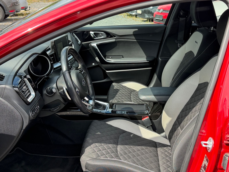 Kia Ceed / cee'd GT Line/NAVI/EURO 6 — photo 9