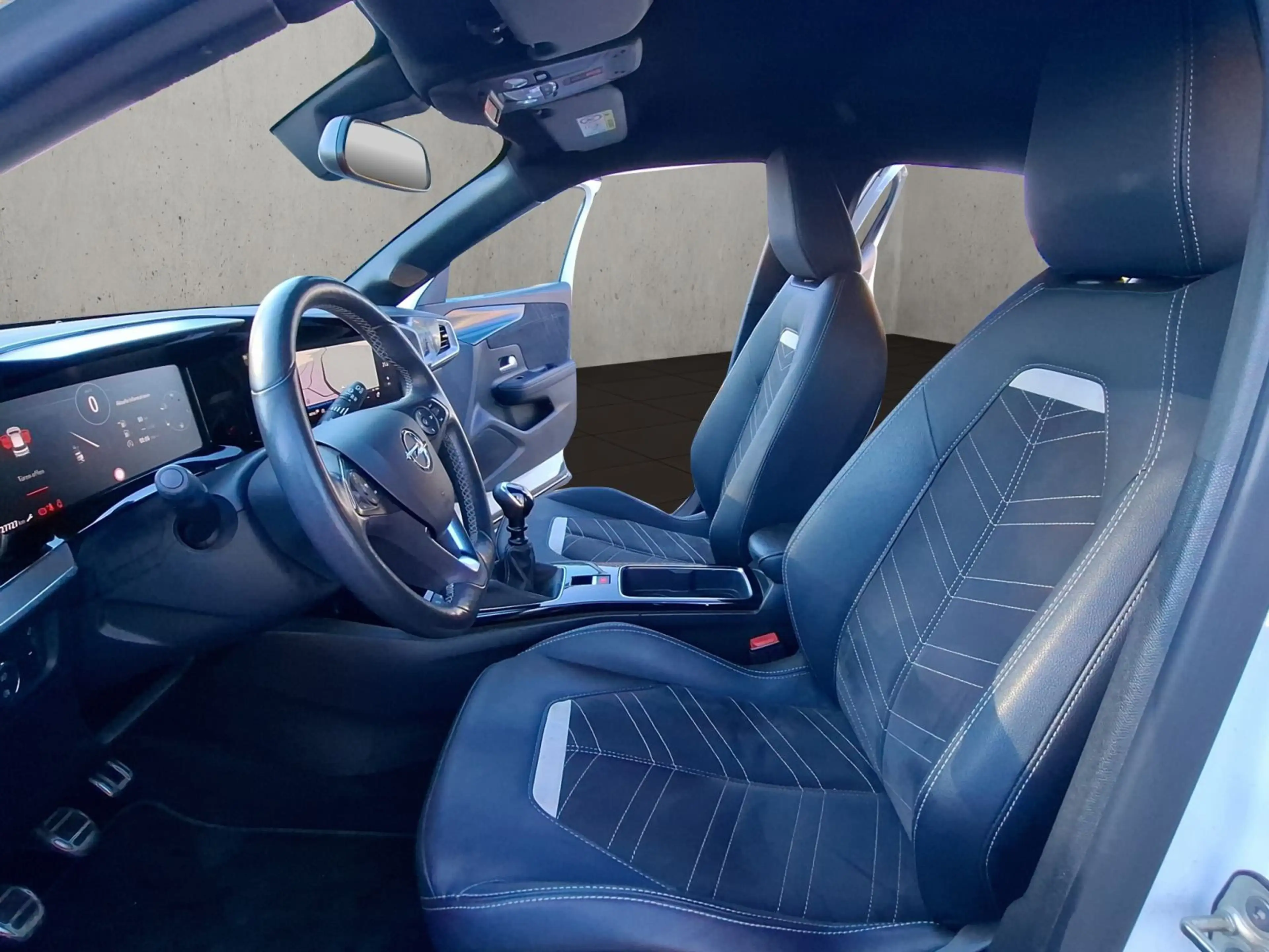 Opel Mokka 1.2 Turbo Ultimate, Alcantara — photo 9