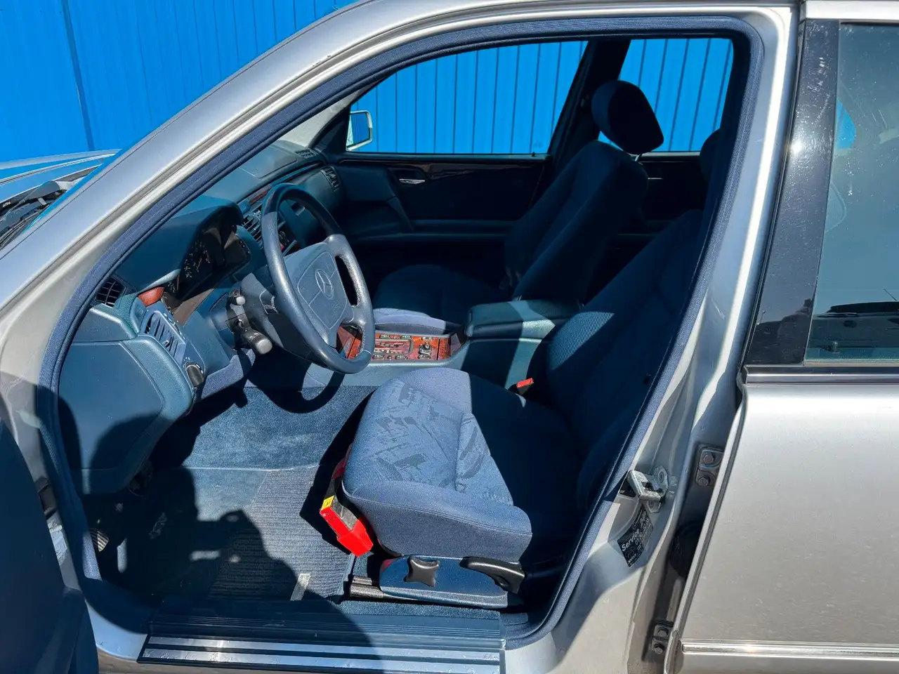 Mercedes-Benz E 280 *Automatik**Xenon*PDC*Klima*, foto 5