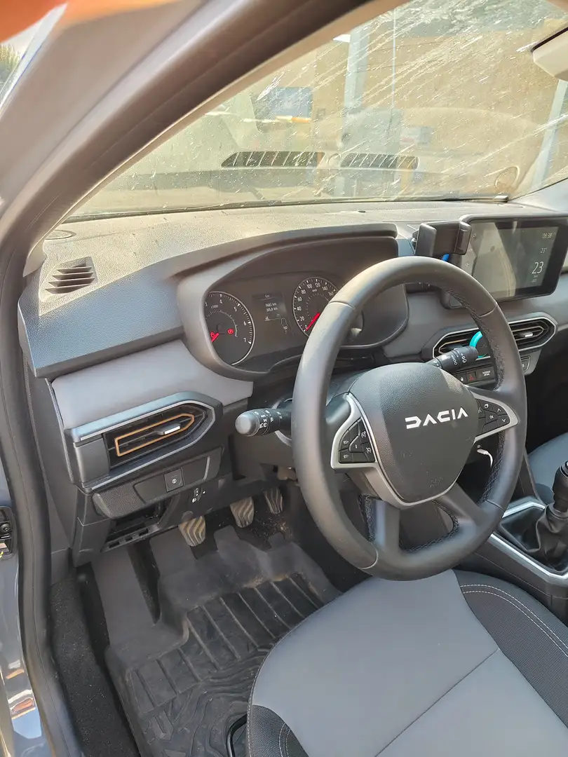 Dacia Jogger Jogger Extreme+ TCe 110 Extreme+ Grau - 2