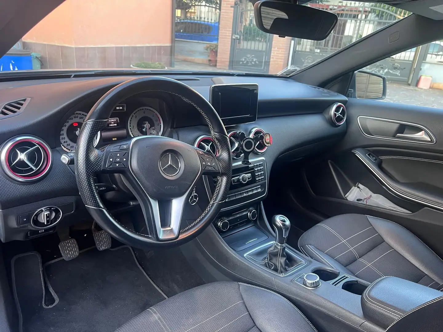Mercedes-Benz A 180 Classe A - W176 cdi (be) Sport Grigio - 2