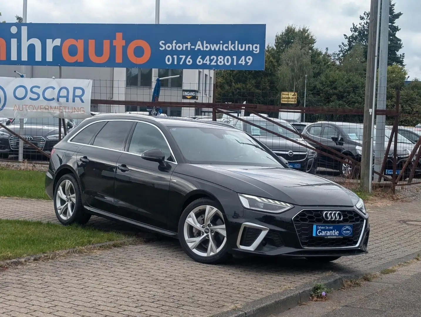 Audi A4 Avant 40 TFSI S line*NAVI*TEMPOMAT*PDC V-H !! Schwarz - 2