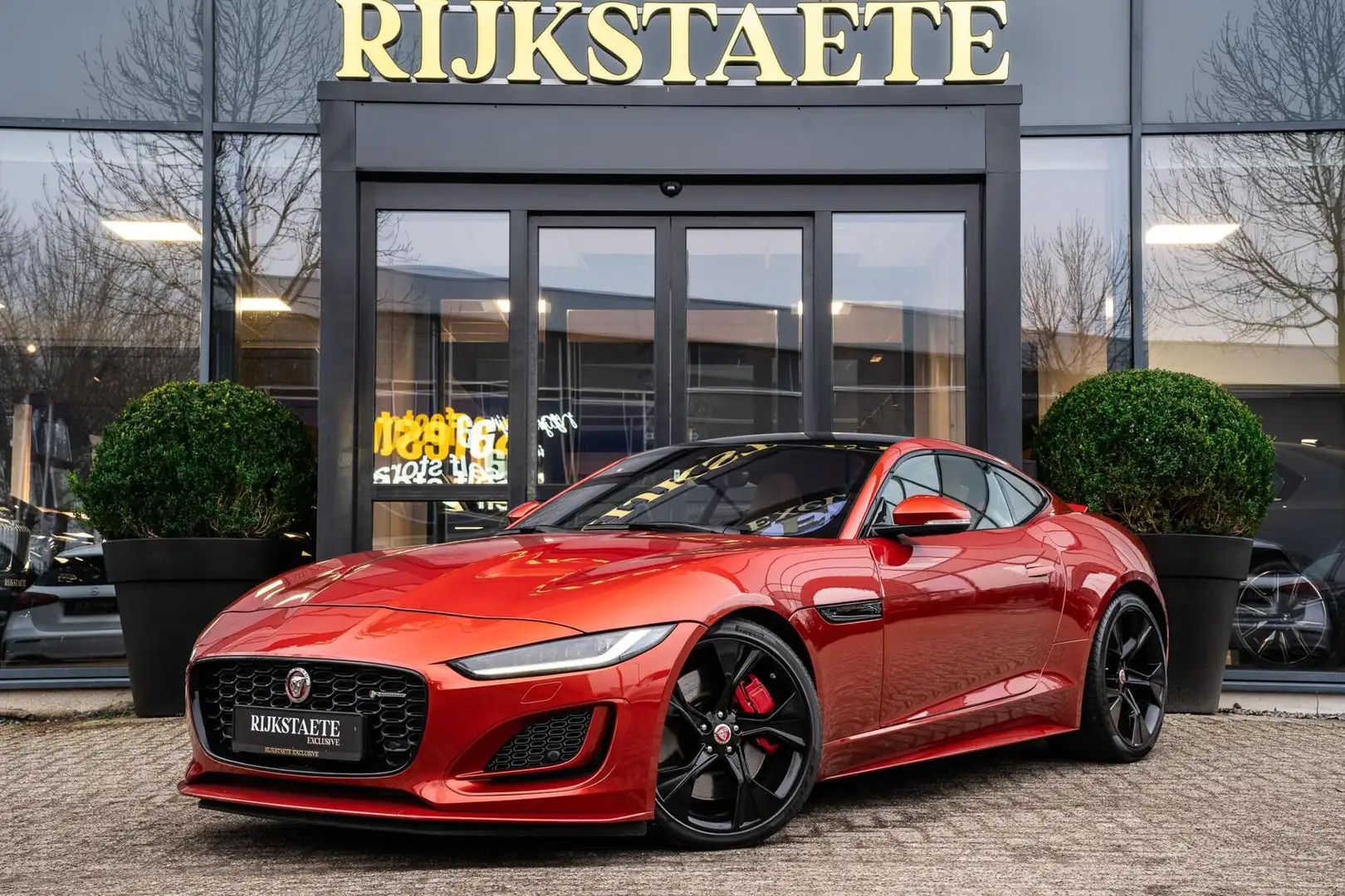 Jaguar F-Type P380 R-Dynamic AWD|PANO|MERIDIAN|ALCANTARA|20' Oranje - 1