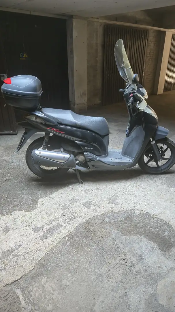 Honda SH 300 sporty Czarny - 1