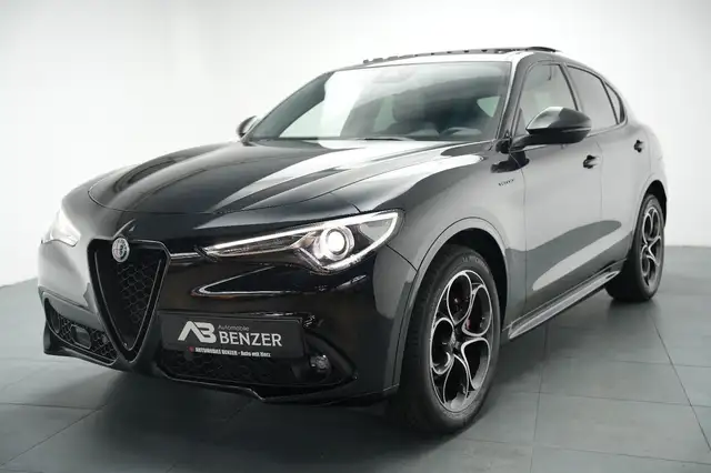 Alfa Romeo Stelvio view 4