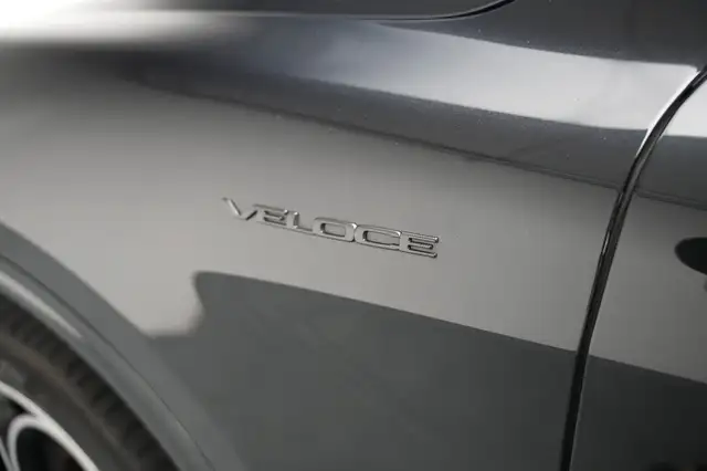Alfa Romeo Stelvio view 12