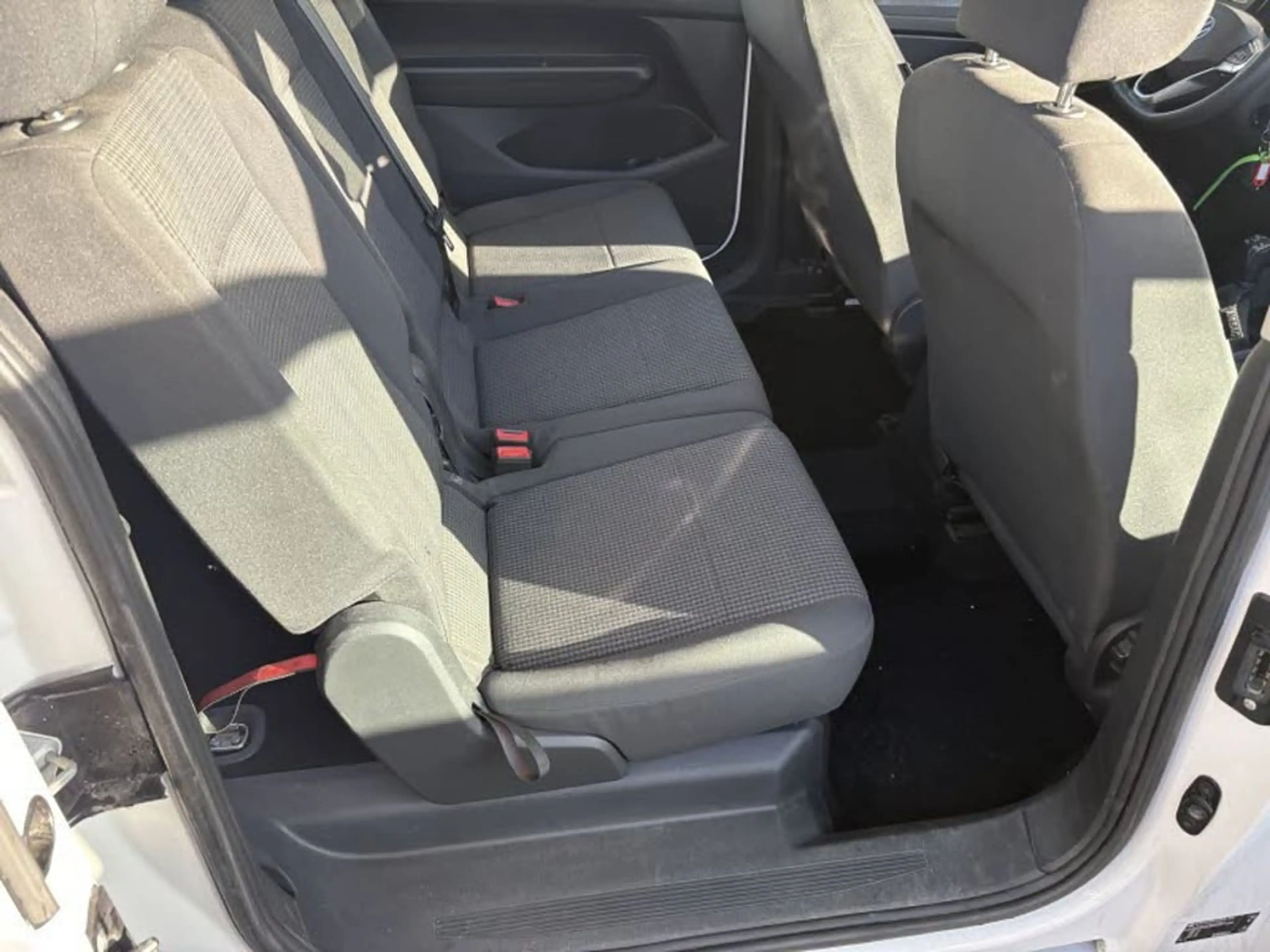 Volkswagen Caddy Maxi 4Motion-Top Zustand Np 39000 Eur! — photo 7