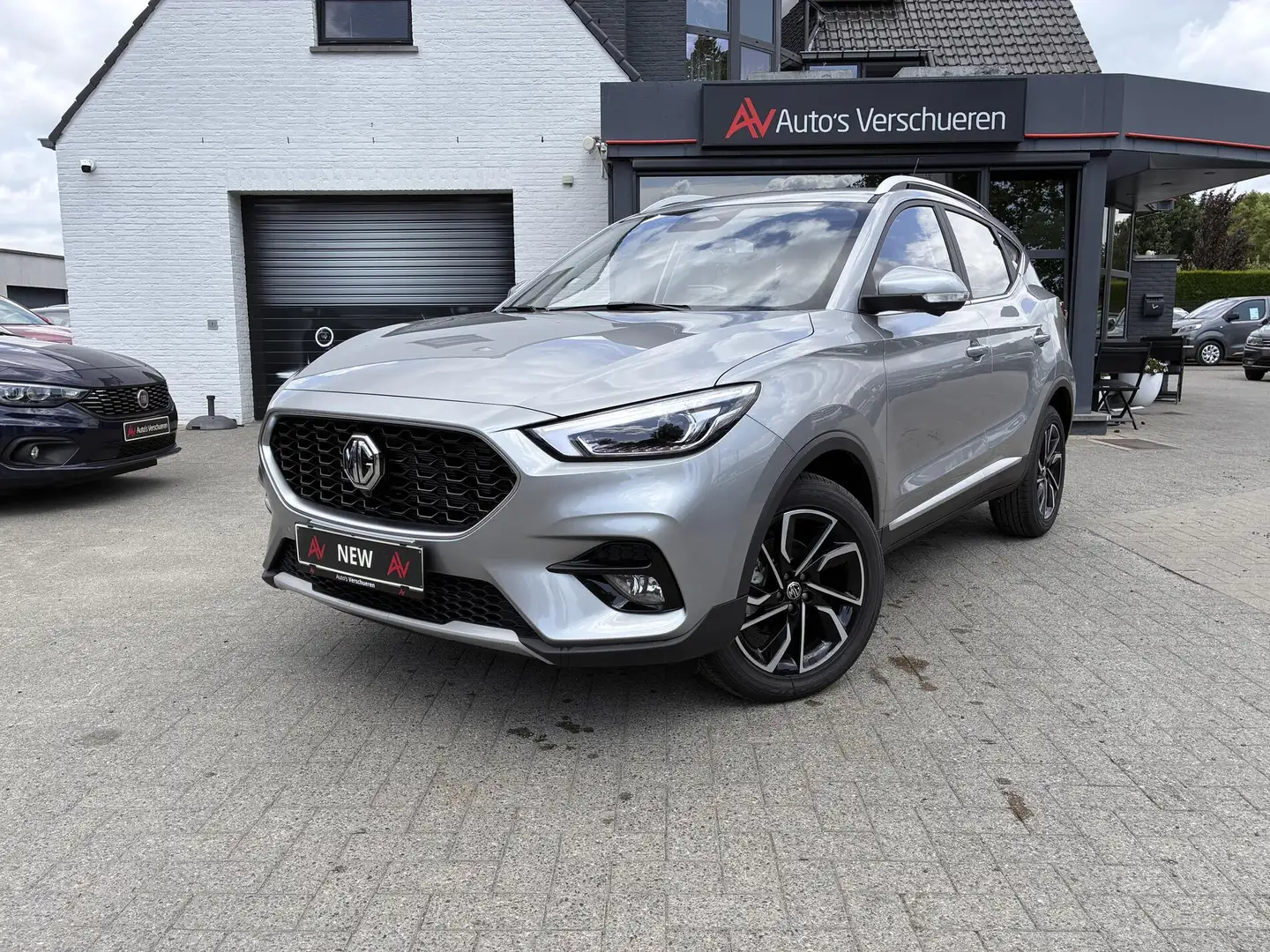 MG ZS 1.5 VTI Luxury ** 360° | Carplay | Zetelverw. Zilver - 2