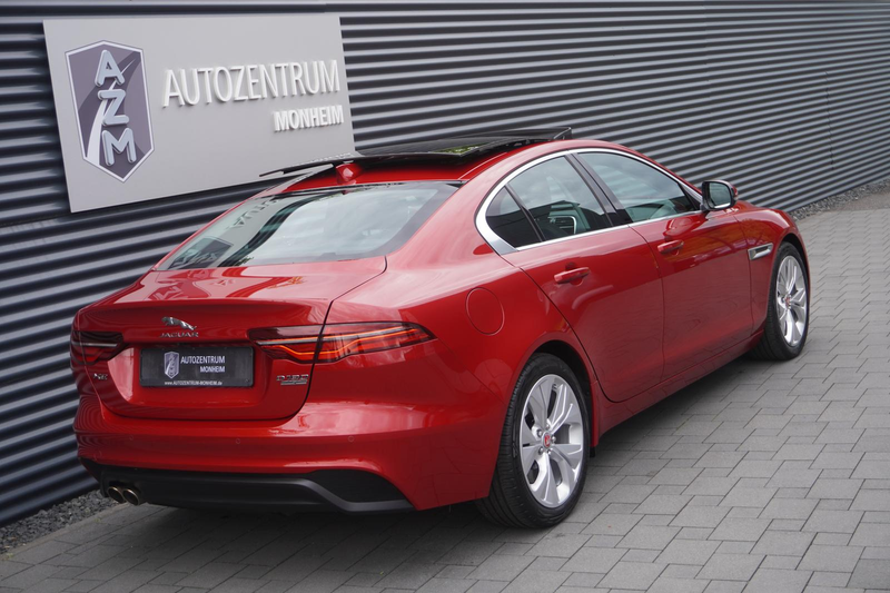 Jaguar XE S 2.0 AWD PANORAMA|KAMERA|APPLE|NAVI|ACC|LED — photo 9