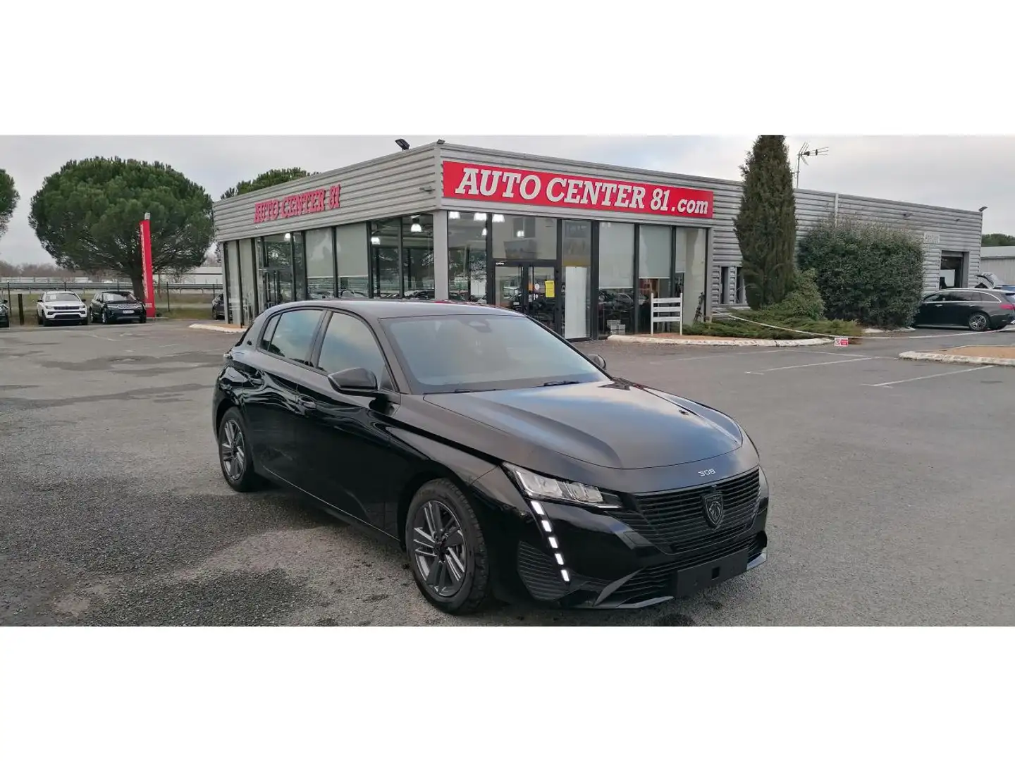 Peugeot 308 1.2i PureTech 130 Active Pack Schwarz - 1