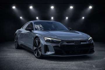 RS E-TRON GT! CARBON CERAMIC BRAKES! HIGHLY OPTION