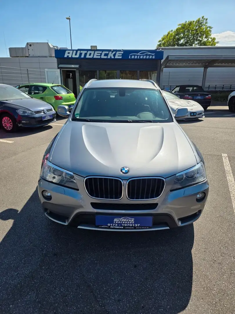 BMW X3 Baureihe X3 xDrive 20 d Grau - 2